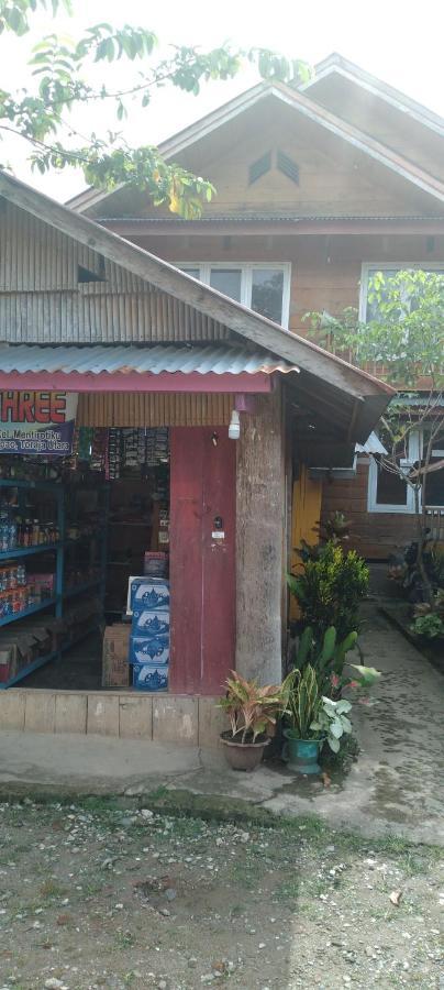 Purabarang Homestay Rantepao Exterior photo