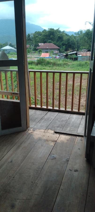 Purabarang Homestay Rantepao Exterior photo
