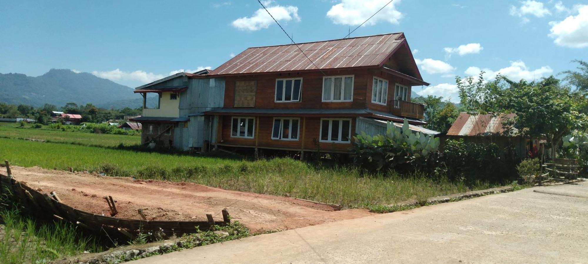Purabarang Homestay Rantepao Exterior photo
